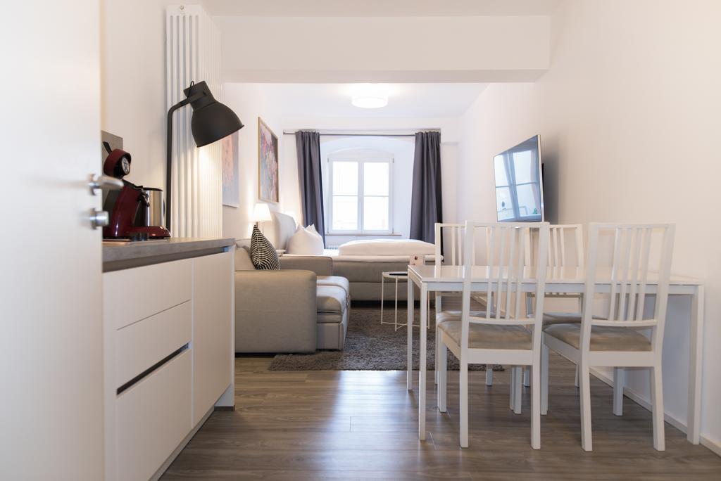 Arnulfsplatz Aparts Regensburg Phòng bức ảnh